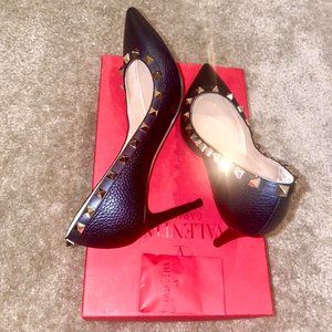 Valentino Garavani Rockstud 85 Grainy Leather Pointy Toe Pump Black Court Heels